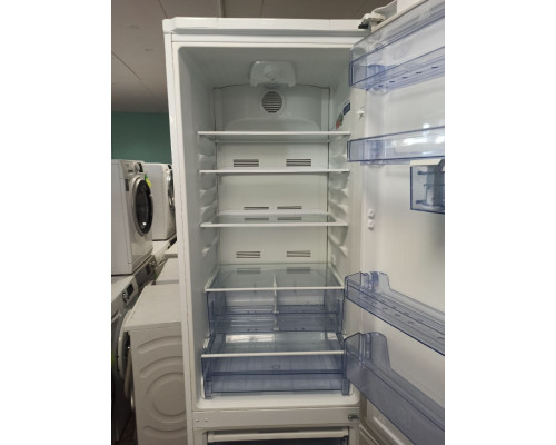 Холодильник Beko CNL 335204 W с гарантией 