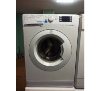 Стиральная машина Indesit NWSK 6125