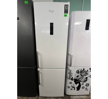 Холодильник Hotpoint-Ariston HFP 7200 WO