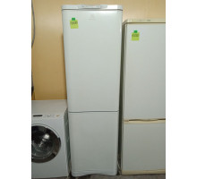 Холодильник Indesit C240G.021