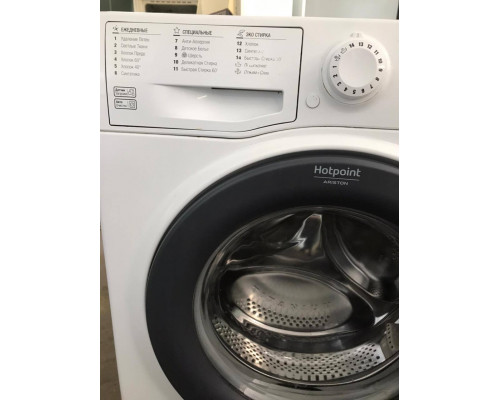 Стиральная машина Hotpoint-Ariston VMUF 501 B с гарантией