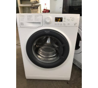 Стиральная машина Hotpoint-Ariston VMUF 501 B