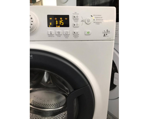 Стиральная машина Hotpoint-Ariston VMUF 501 B с гарантией