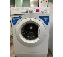 Стиральная машина Indesit NWSB 5851