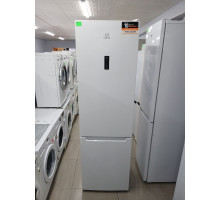 Холодильник Indesit ITF 120 W